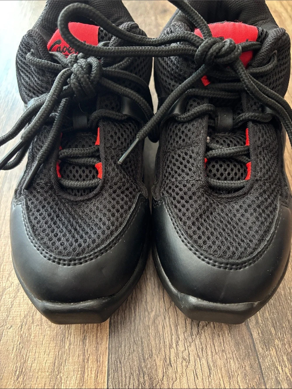 Capezio Red and Black Fierce Dansneaker Dance Tennis Shoes size 3 1/2 youth